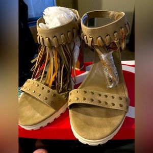 2 FOR $20! Ashley Stewart 9w Camel Tassel shoes